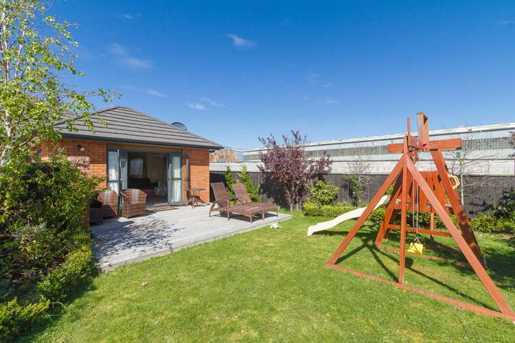 32 Moana Grove Waiwhetu_16