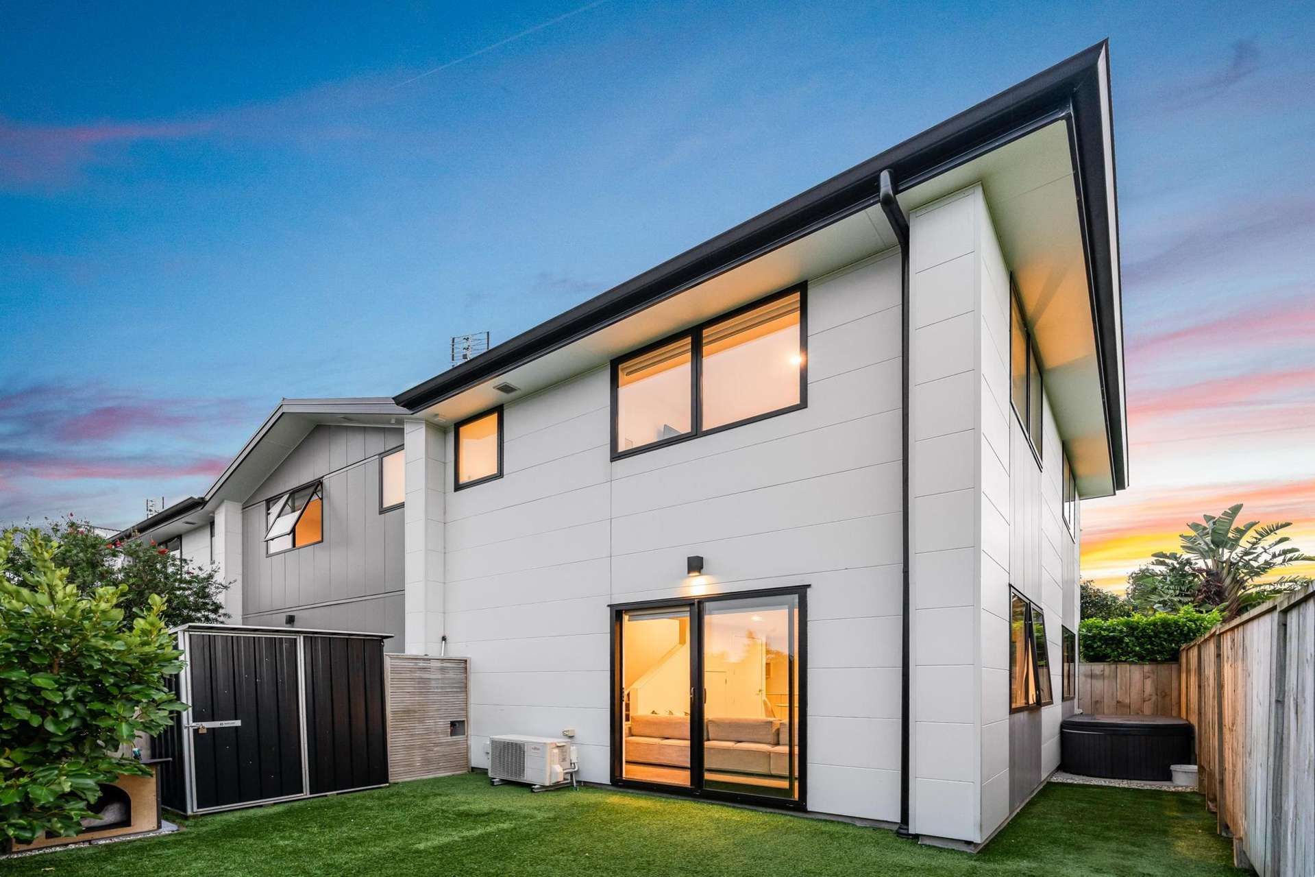 52f Vodanovich Road Te Atatu South_0