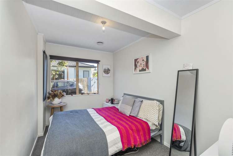 1042a Great North Road Point Chevalier_8