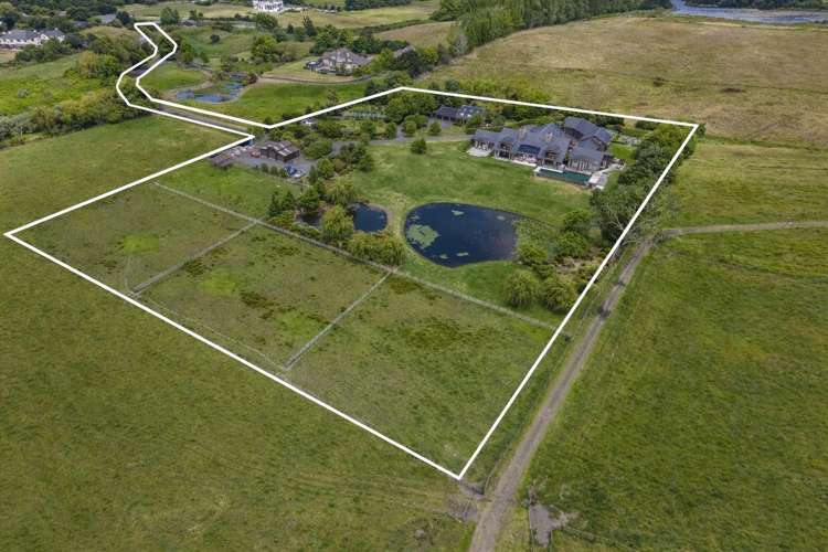 42 Porterfield Road Whitford_48