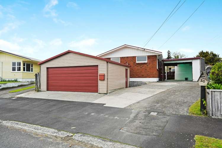 22 Frederick Drive Dinsdale_18