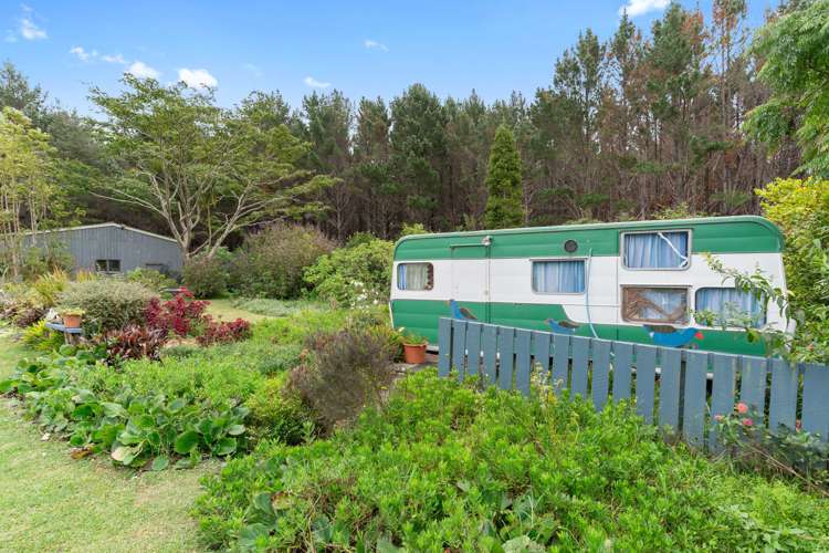 141 Kellys Bay Road Pouto_15