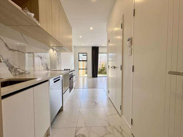 Modern Comfort in the Heart of Te Atatu Peninsula