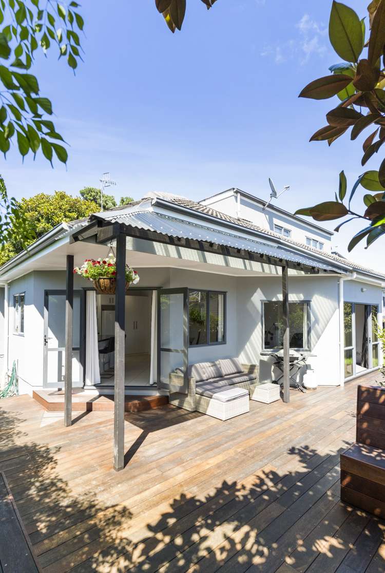 5b Tipene Place Meadowbank_12