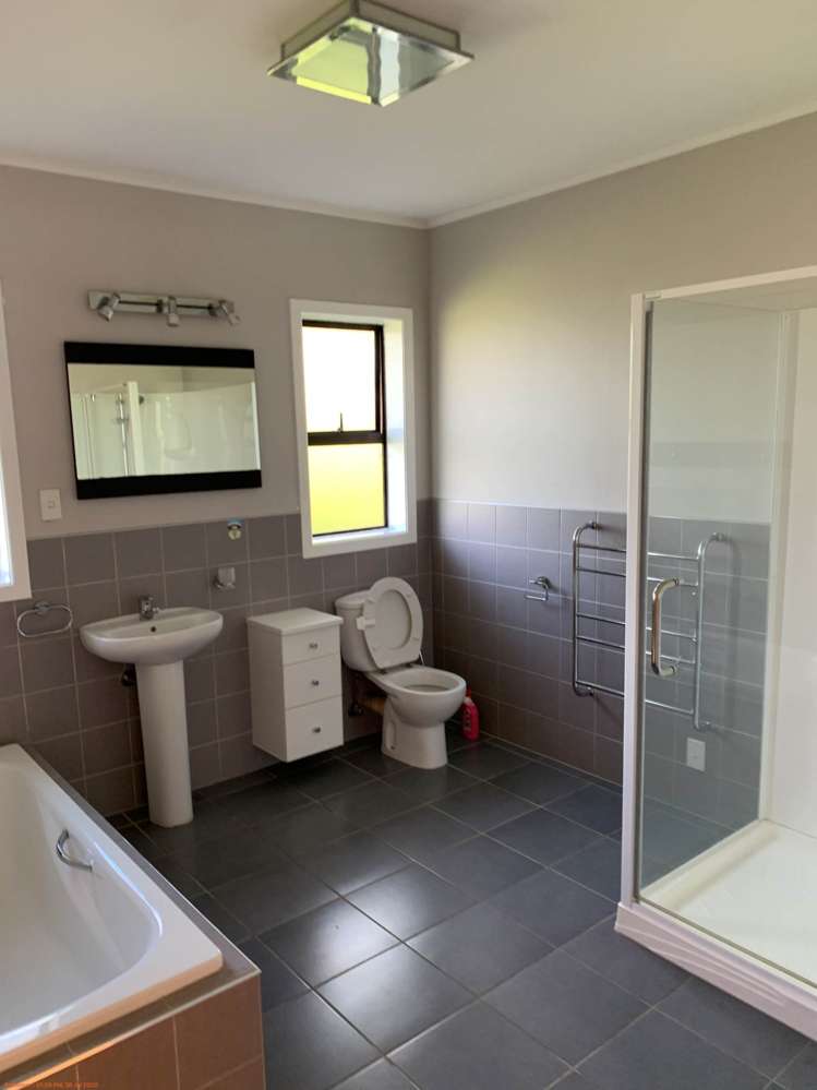 33 Herd Road Hillsborough_11