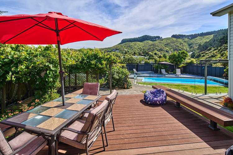 7 Tui Terrace Tawa_2