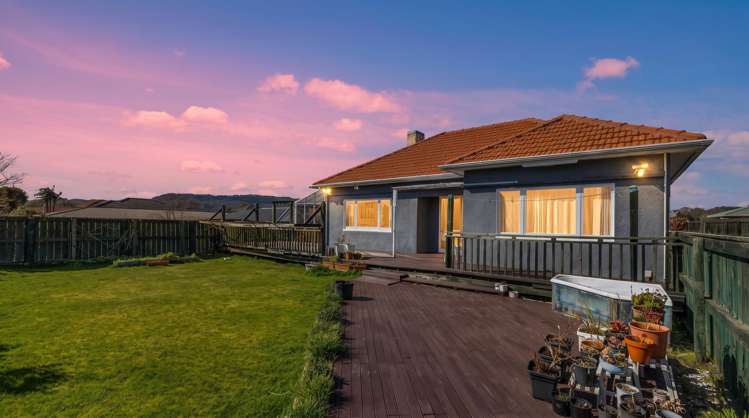 38 Robertson Street Glenholme_0