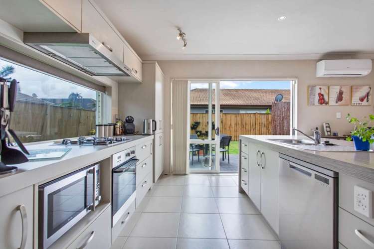 37 Stranraer Crescent Wattle Downs_7