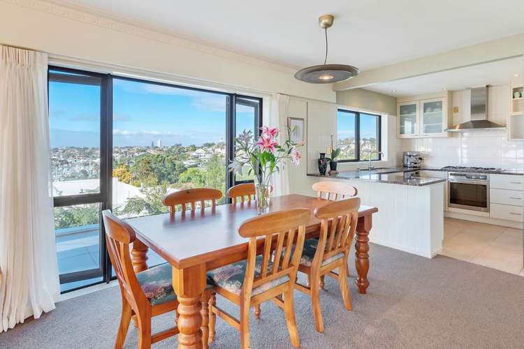2/19a Seaview Road Castor Bay_8