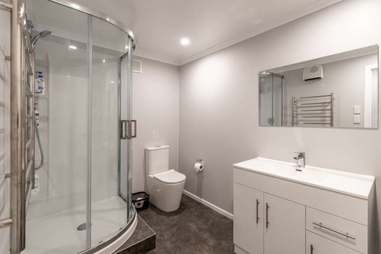 5 Handley Place Glen Avon_18