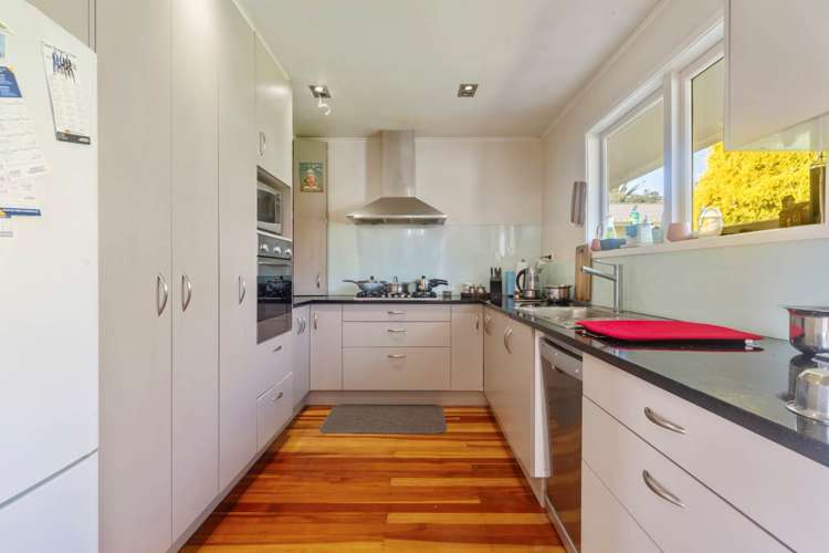 10 Gregory Place Mount Roskill_14