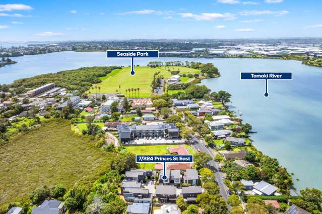 Modern Living in a Prime Coastal Pocket