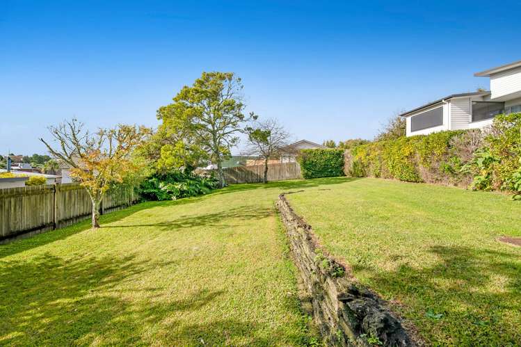 39 Gledstane Road Stanmore Bay_20