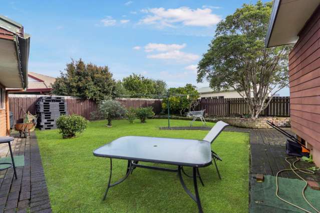 52 Burswood Drive Pakuranga Heights_1