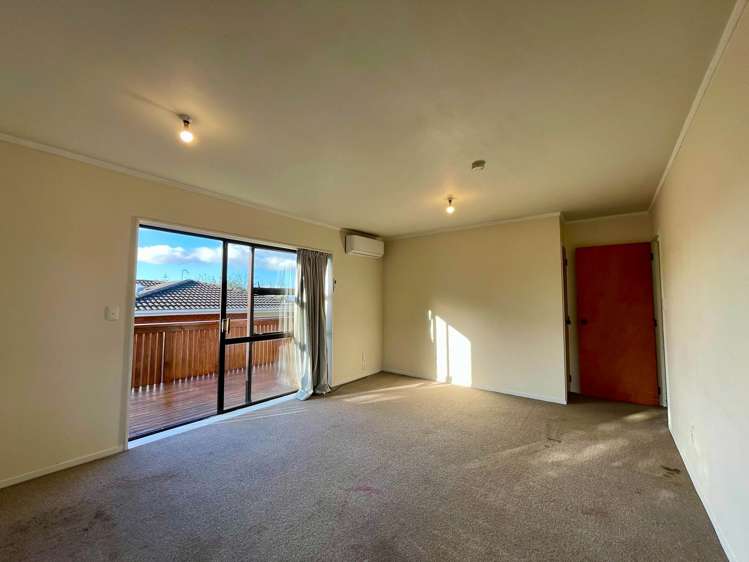 2/3195 Great North Road New Lynn_3