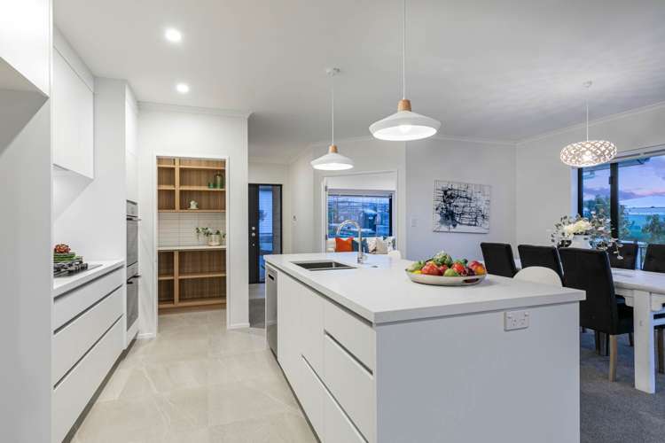 1 Louisa Lane Wainui_11