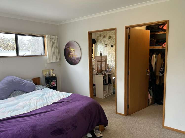 66 Iwa Street 11192_6