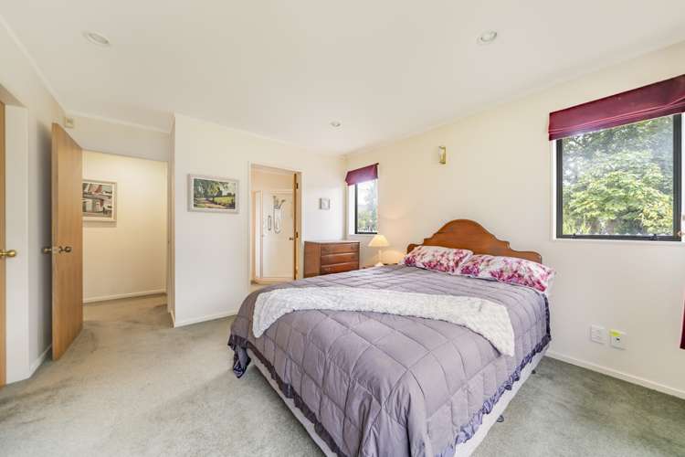 2/5 Avalon Crescent Avalon_8