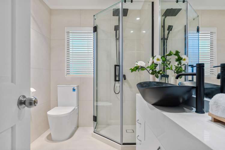 28 Gunner Drive Te Atatu Peninsula_10
