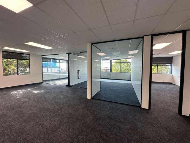 Premium Pacific Rise Office