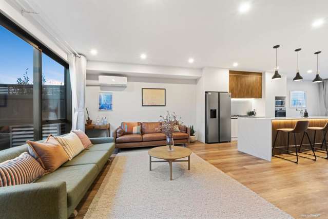 Hobsonville’s Hidden Head-Turner!