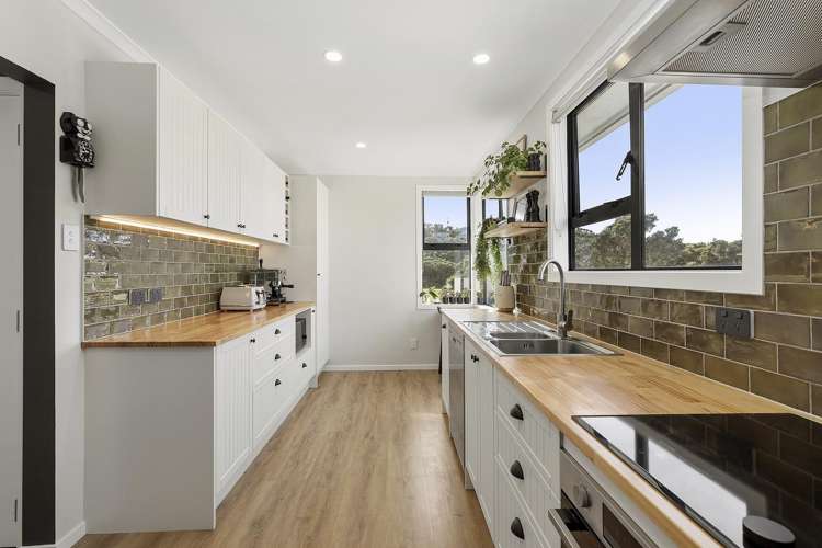 110 Main Road Titahi Bay_6
