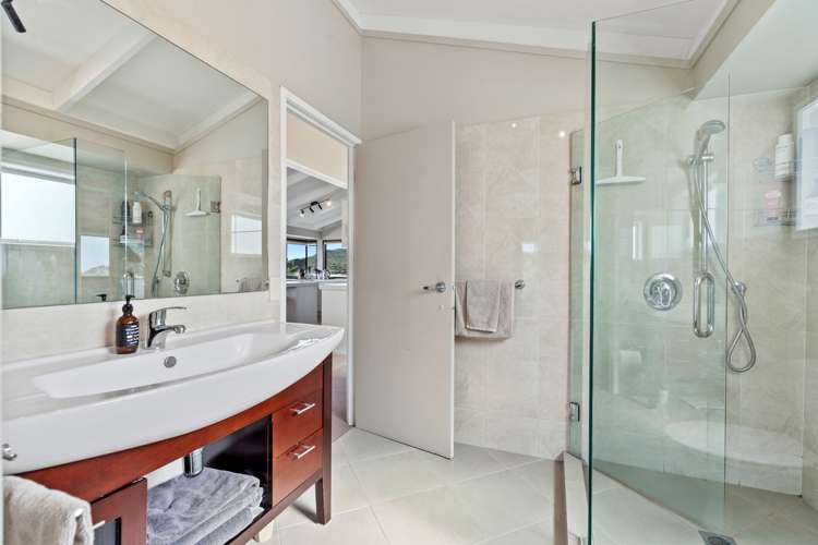 14 Logan Nicks Place Russell Surrounds_13