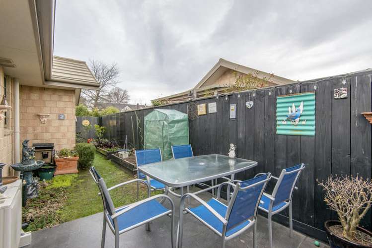 24 Bayliss Close Northwood_9