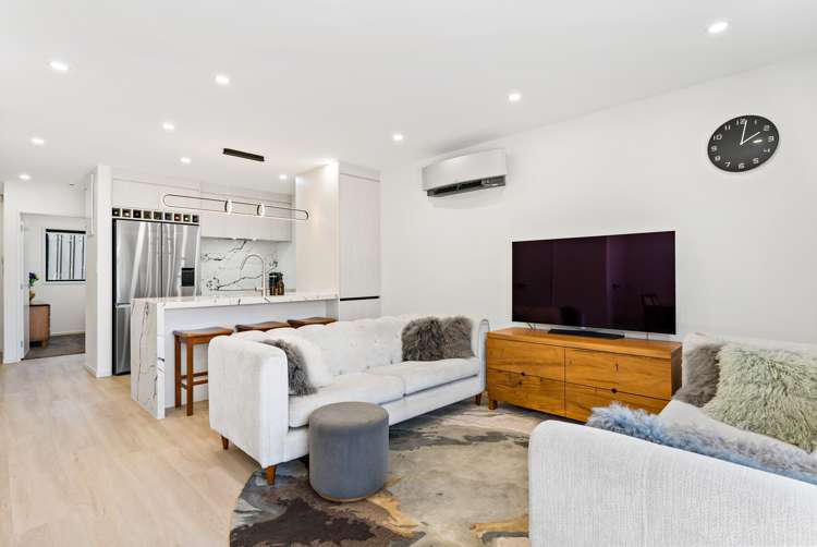 5/1 Seaforth Avenue Mangere Bridge_10