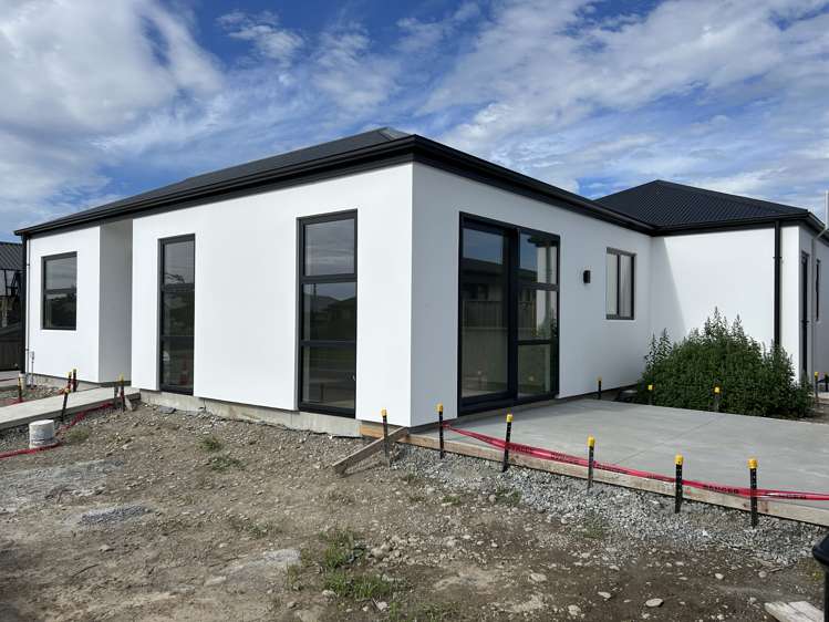 1/9 Fountain Place Rolleston_10