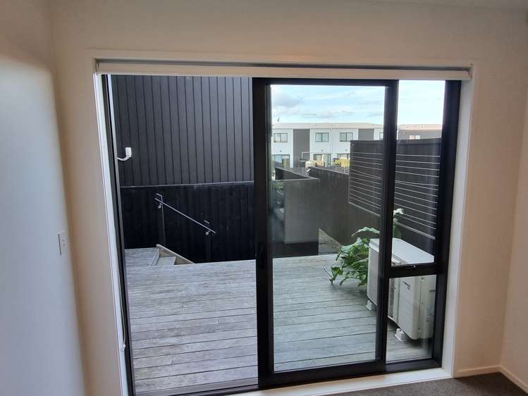 4/1 Scott Road Hobsonville_16