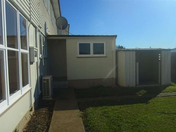 26 Devon Crescent Bulls_2