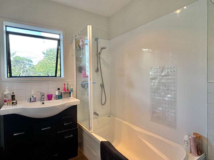 209 Whangaparaoa Road Red Beach_4