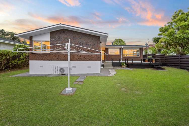 79 Meadway Sunnyhills_21