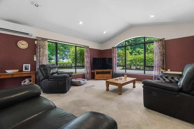 3714 Cambridge Road Leamington_20