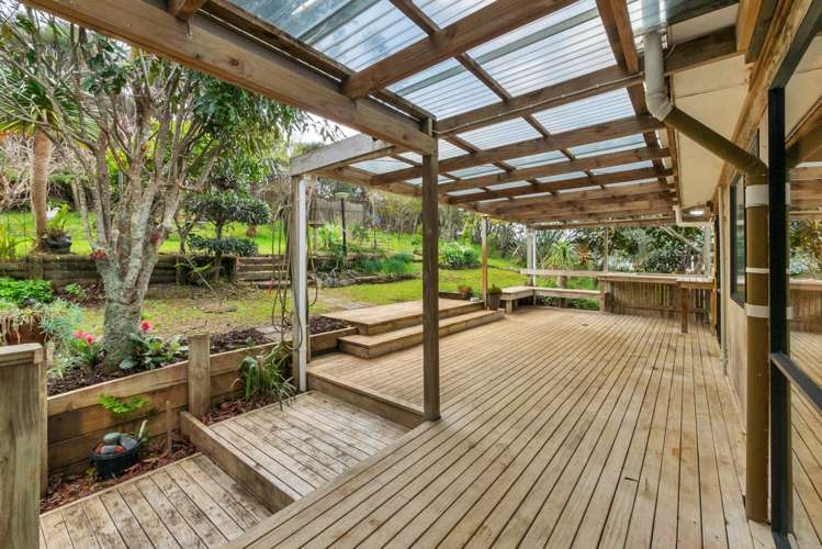 695 Huia Road Parau_13