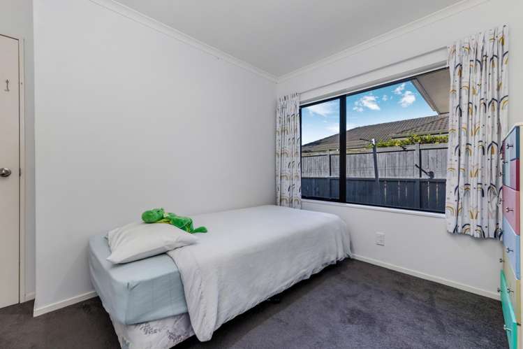 23 Croftview Road Wattle Downs_9