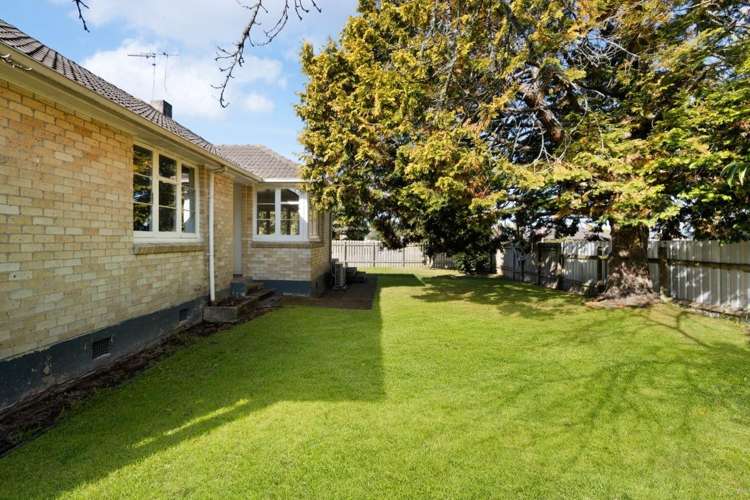 2 Kenney Crescent Fairfield_15