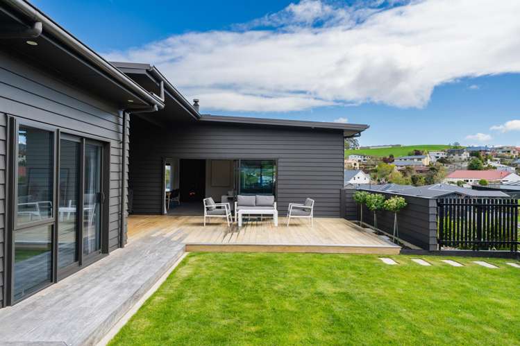 53 Heathfield Drive Mosgiel_36