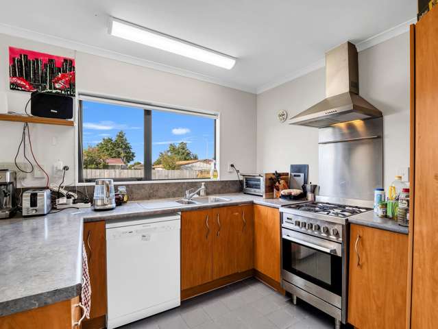 32 Dahlstrom Grove Kelvin Grove_3