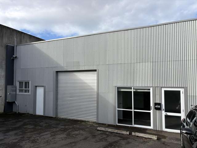 Convenient City Storage/Workshop