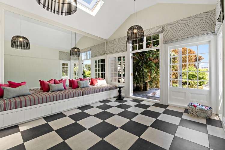 52 Bassett Road Remuera_16