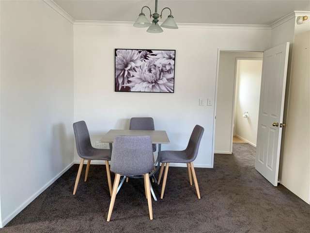 12 Amarillo Place Alfriston Heights_2