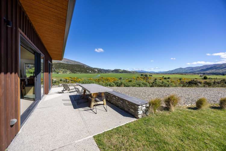 1322 Luggate - Tarras Road Wanaka Surrounds_13