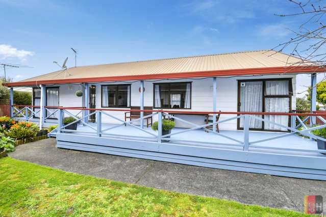 7 Oakmont Place Wattle Downs_1