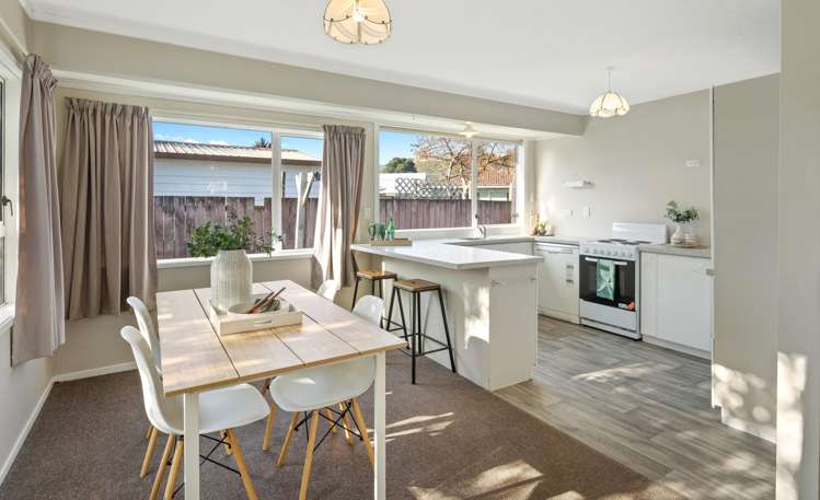 7a Rodney Grove Paraparaumu_2