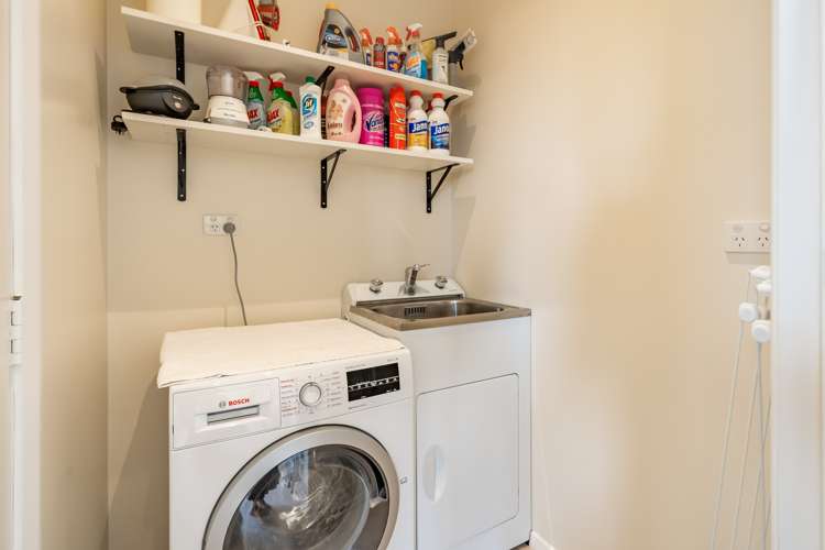 70 Queens Grove Lower Hutt_22