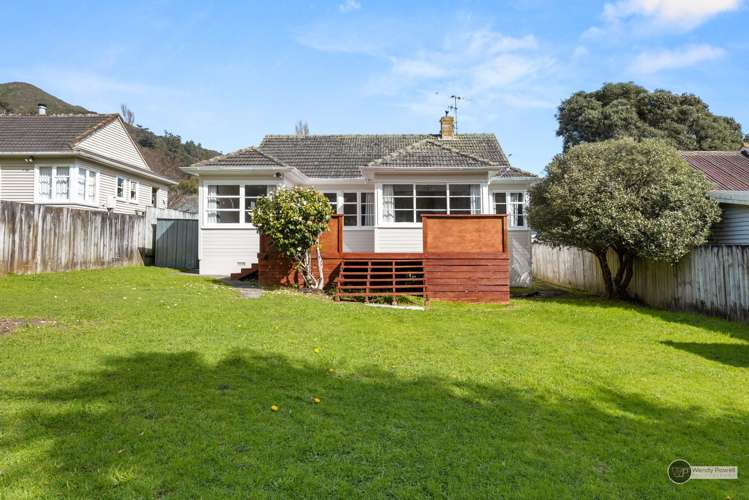 66 Wilkie Crescent Naenae_17