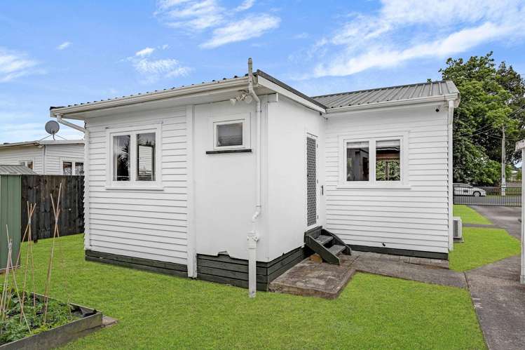 29 Kelvin Road Papakura_10