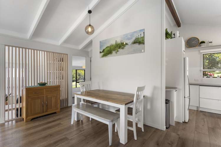 36 Elliston Crescent Stanmore Bay_5